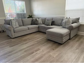 Beautiful light gray sectional sofa set