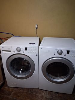 Lg front load washer and dryer set
