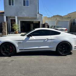 2017 Ford Mustang GT California Special 
