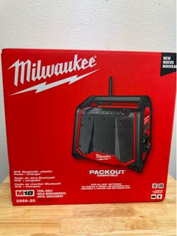 Milwuakee M18 Bluetooth Jobsite radio + charger Packout compatible