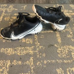 Nike vapor Football Cleats Size 1Y!