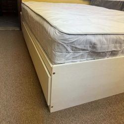 Ameriwood Home Full Platform Bed w/ Drawers, Ivory Oak, Mattress included! 