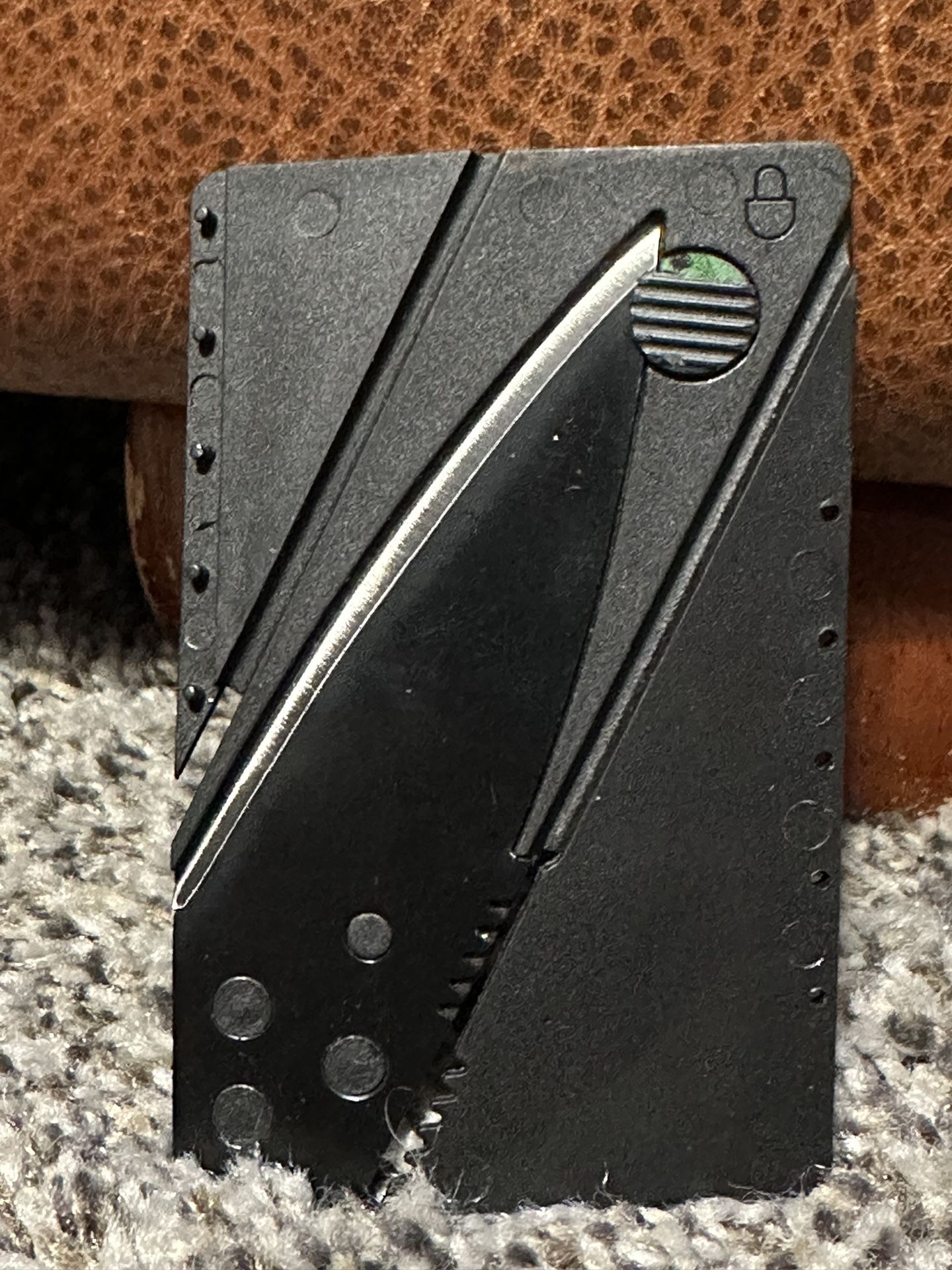 Foldable Wallet Knife 