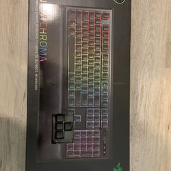 Razer Ornata Chroma Gaming Keyboard (NEW)