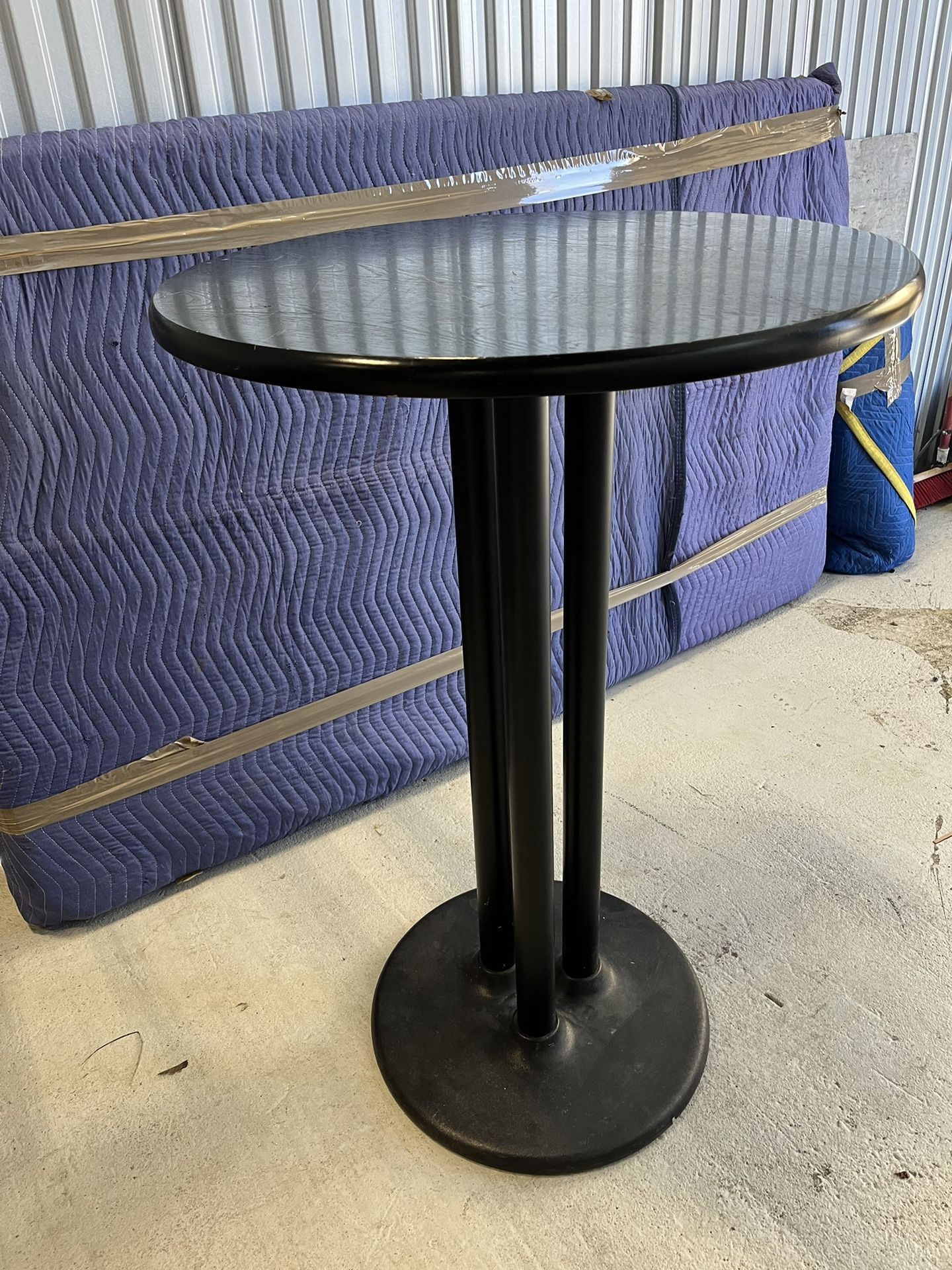 Bar Style Table 