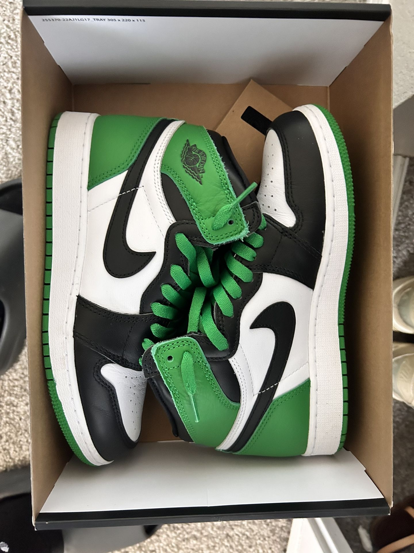 Lucky Green Jordan 1 Sz 8.5