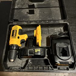 DeWalt DC970 18-volt cordless drill/driver set