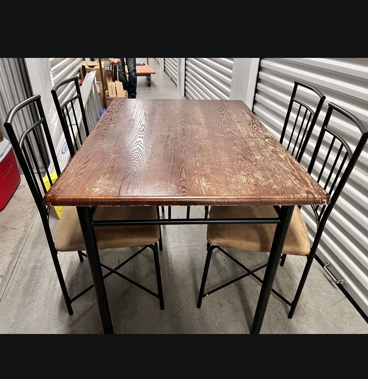 Vintage style dining table set with 4 chairs 