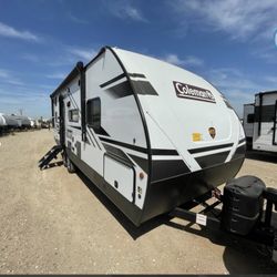 Travel Trailer Coleman 28ft