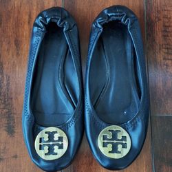 TORY BURCH Reva black leather gold metal logo detail ballet flats shoes size 8
