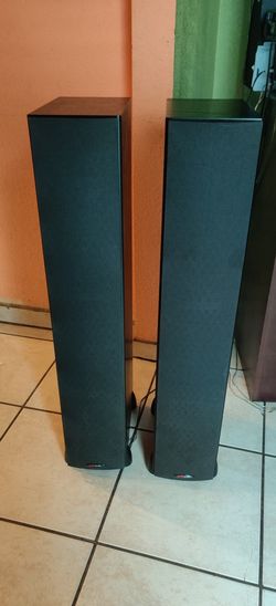 Semi new polk audio speakers