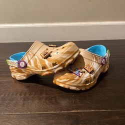 Cinnamon Toast Crunch Crocs