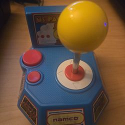 Ms. Pac-Man 5 in 1 Plug and Play 2004 Jakks Pacific TV Namco Game