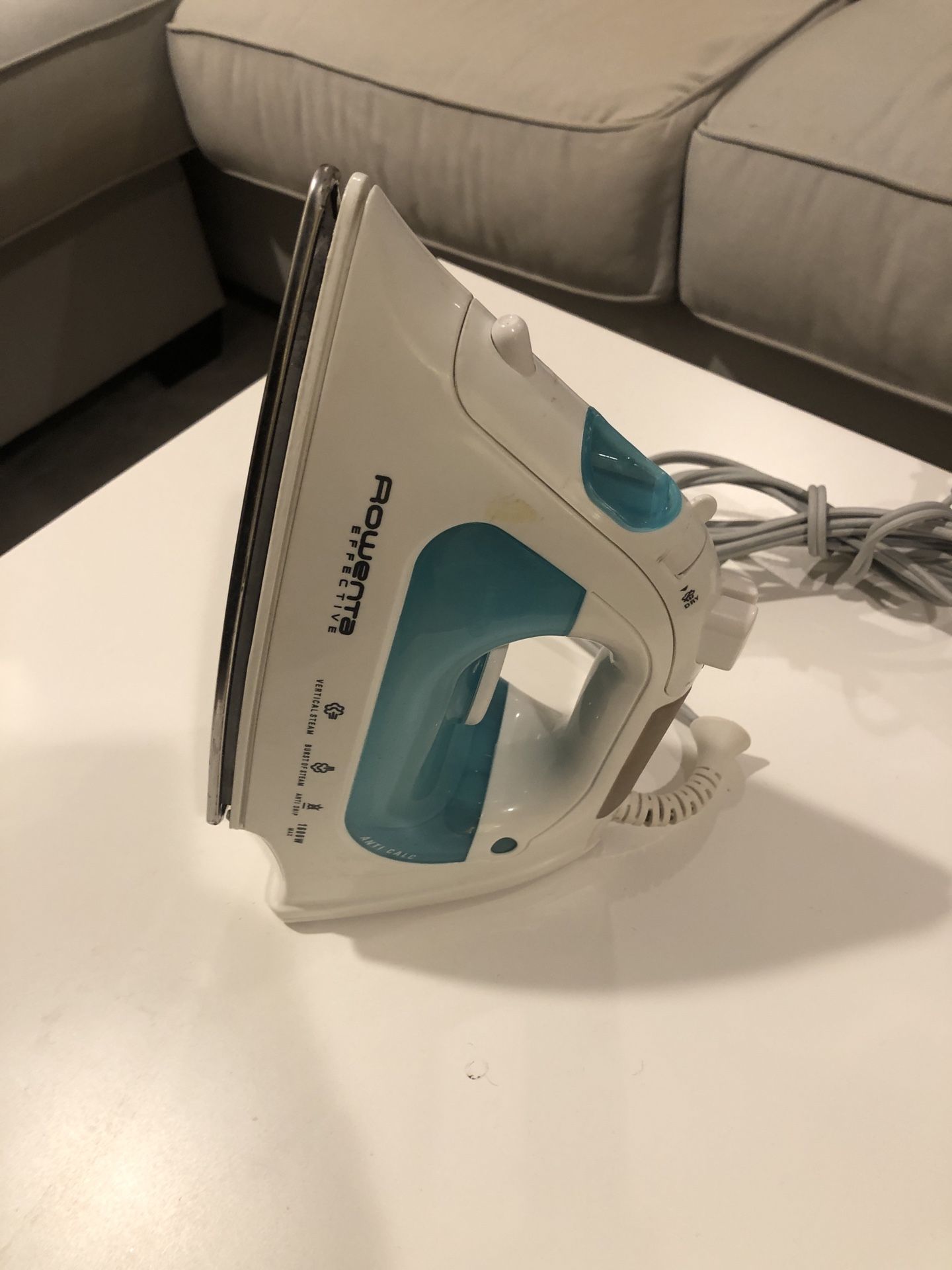 Rowenta Effective Steam Iron