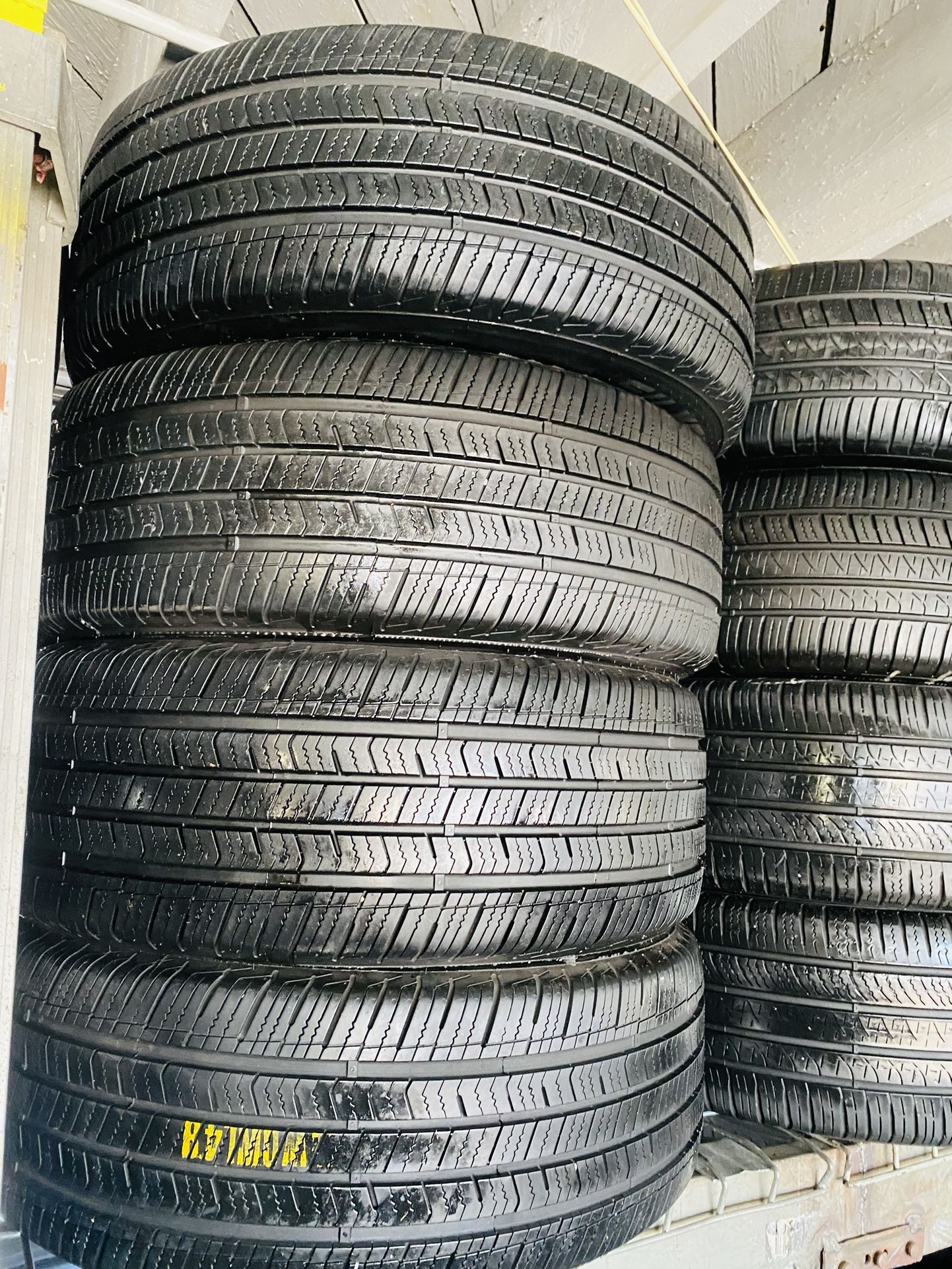 215/55R17 Marca Arizonian All Season Usadas En Excelentes Condiciones De Vida