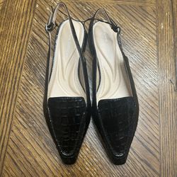 NEW Adrienne Vittadini women sling back shoes size 7.5