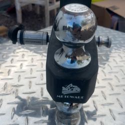 Adjustable Hitch $100 Obi