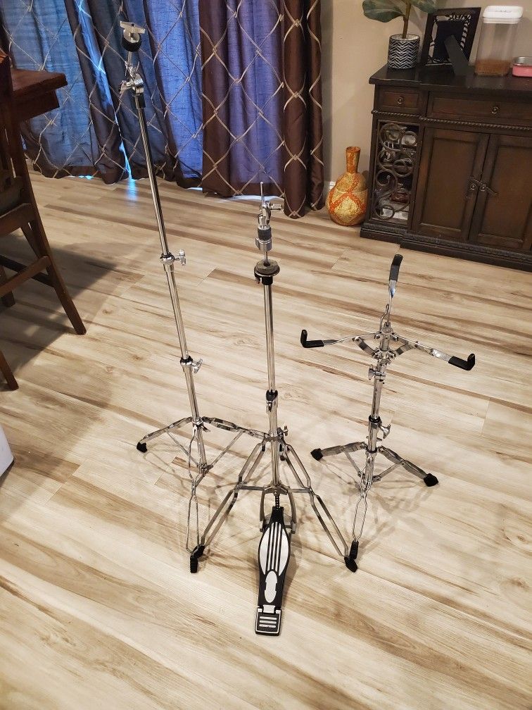 Lightweight Beginner Drum Hardware, Hihat, Snare and Cymbal Stands