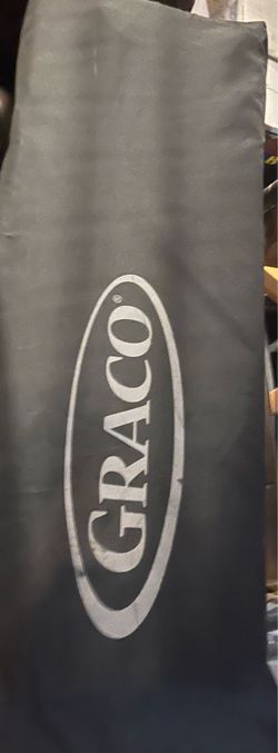 Graco play pen