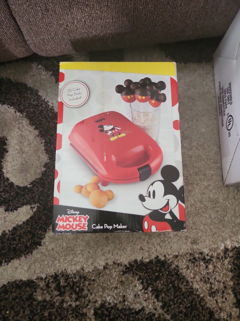 Mickey Mouse Cake Pop Maker
