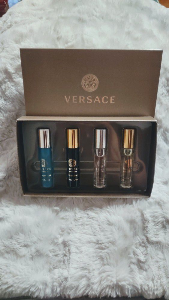 4 piece Women's Versace perfume travel set includes