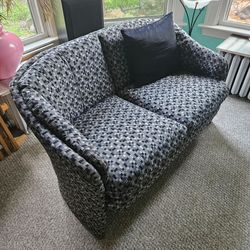 1980s postmodern love seat
