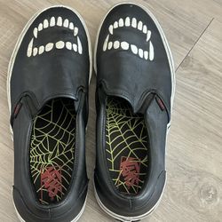 Vans Classic Slip-On Fangs 