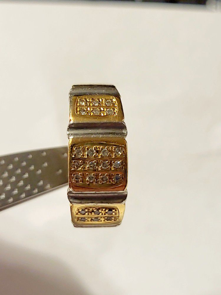 18k Genuine Gold Ring With Genuine Diamonds 
