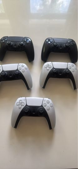 Broken PS5 controllers
