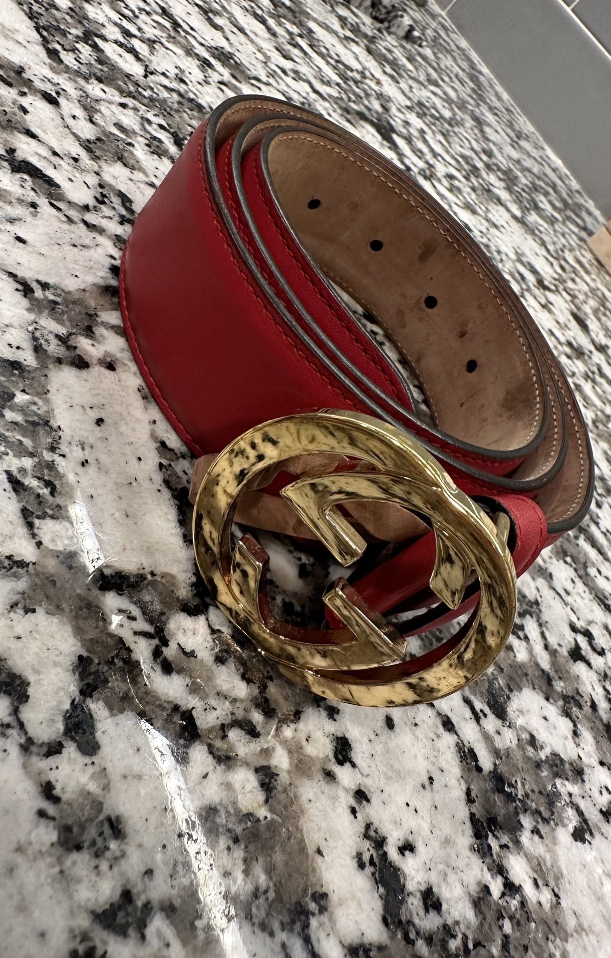 Gucci Red Leather Belt with Chunky Gold Double G Buckle Gucci Red Double G Torchon Leather Belt 36 – THE CLOSET main image 4