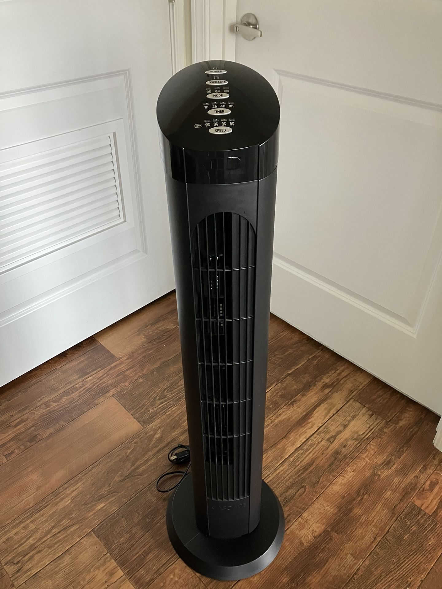 40” Oscillating Tower Fan with Remote for Sale in Woodinville, WA - OfferUp