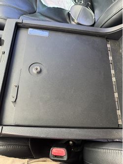 Lock’er down console safe