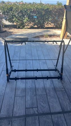 Hercules Guitar stand with 5 slot
