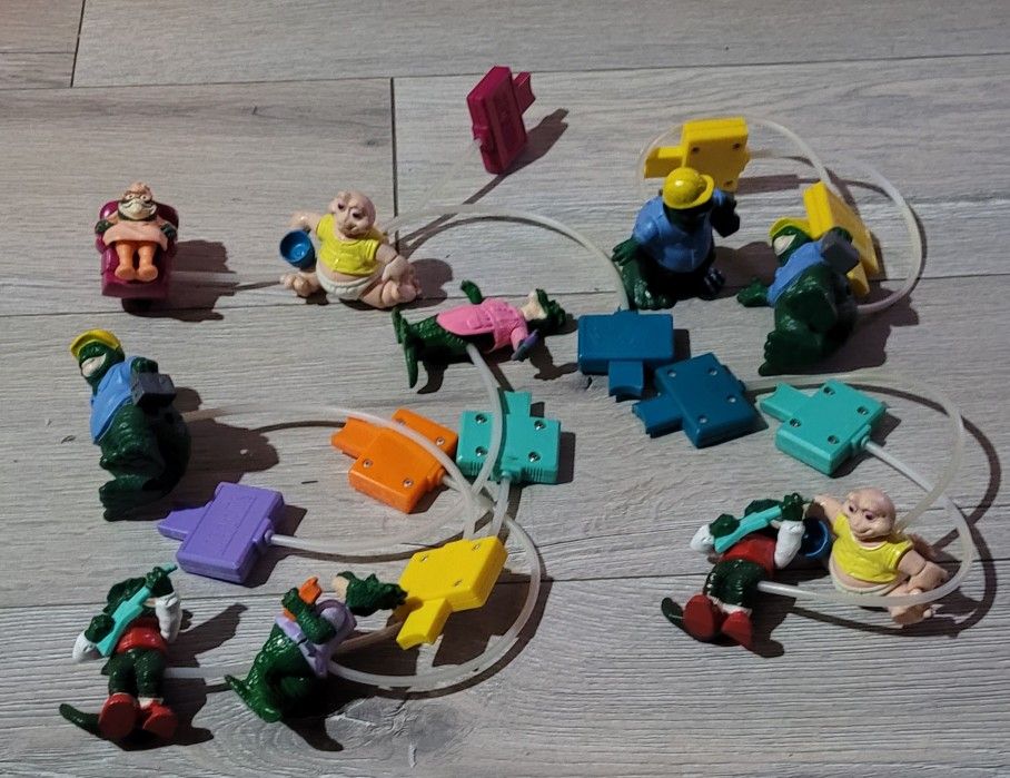 93 McDonalds Dinosaurs Sinclair Family Motion Toys (10)