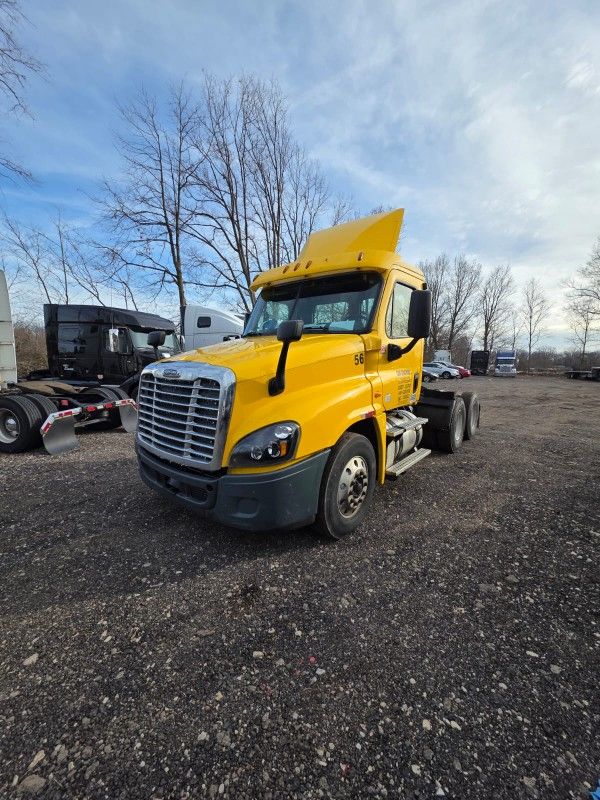 2016 Freightliner Cascadia