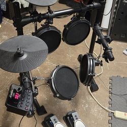 Alesis Turbo Drum Set