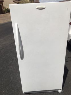 Free Drop off - Frigidaire 14 Cu . Ft UPRIGHT FREEZER IN WHITE