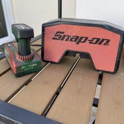 Snap On Bluetooth Speaker With Battery And Charger