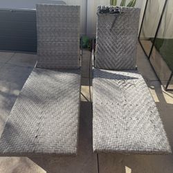 FREE Backyard Lounge chairs