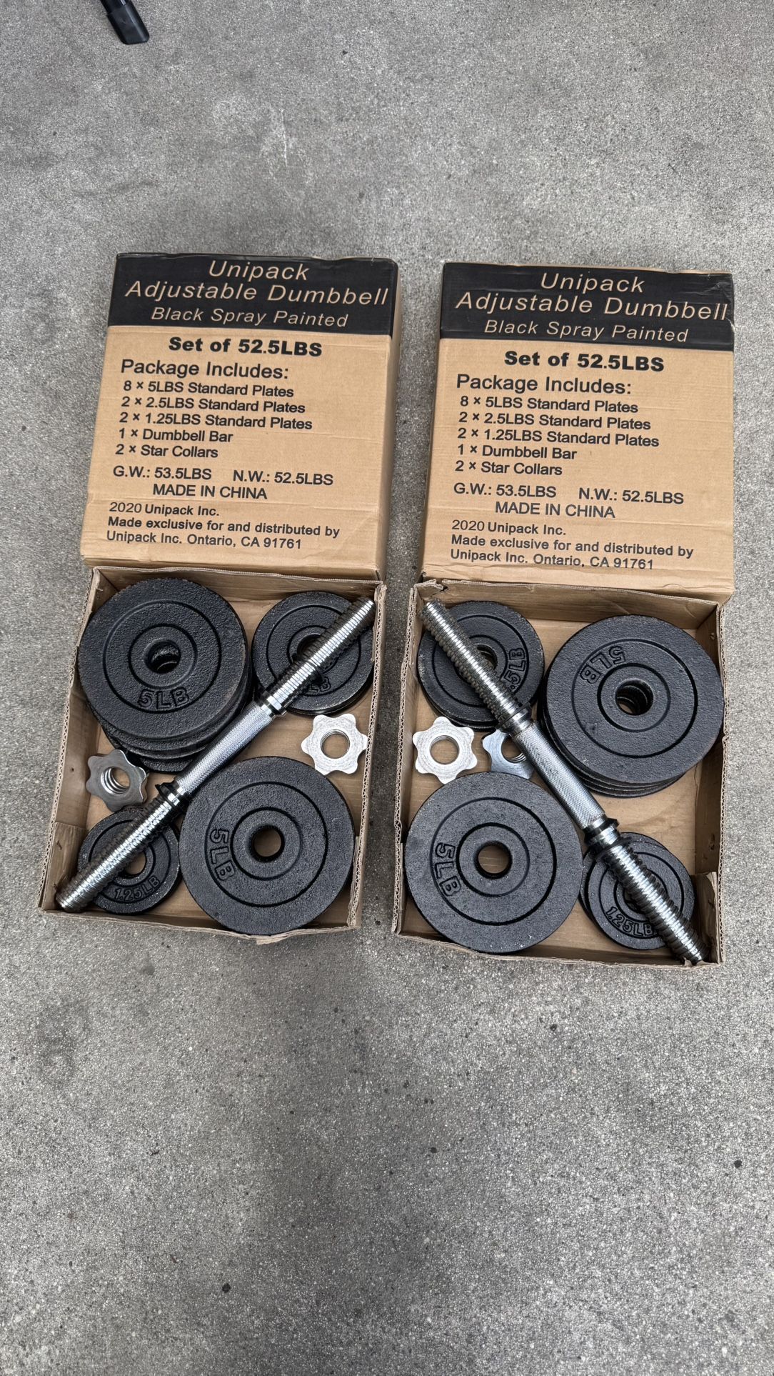 Adjustable dumbbells with plates