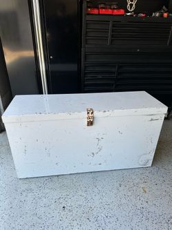 Large tool box