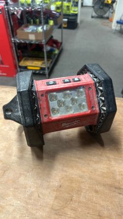 Milwaukee M18 ROVER 18-Volt Lithium-Ion Cordless 1500 Lumens LED Flood Light (Tool-Only)