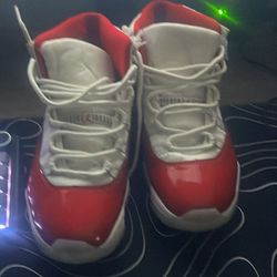 Jordan 11 Cherry
