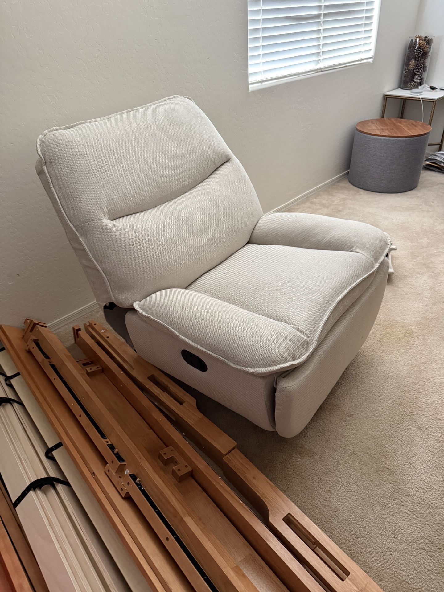 Reclining Glider Rocker 360