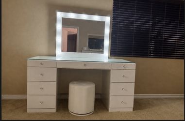 Makeup Vanity