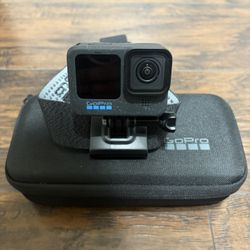 Go Pro Hero 12 Bundle 