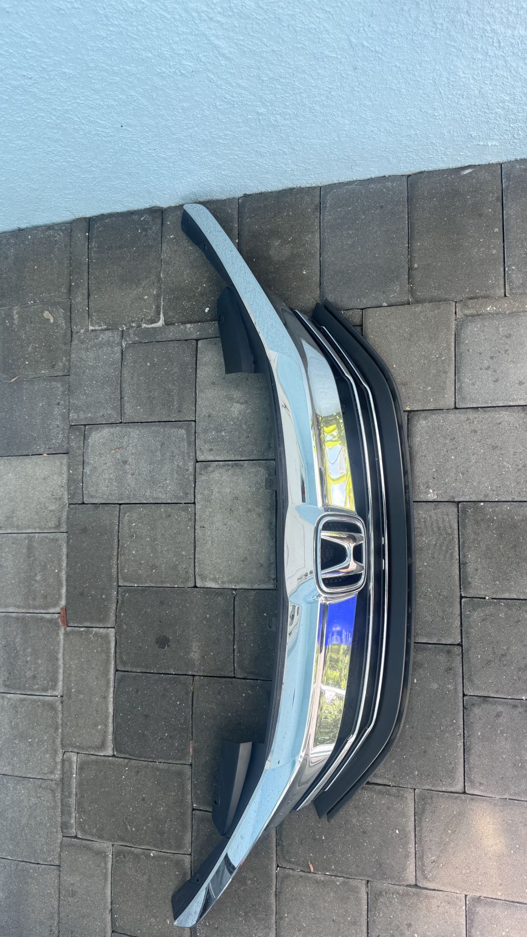 Honda 2017 a card front grill