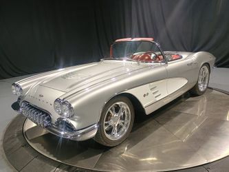 1961 Chevrolet Corvette convertible