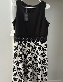 Black And White Flowered Dress New With Tags Size XL 