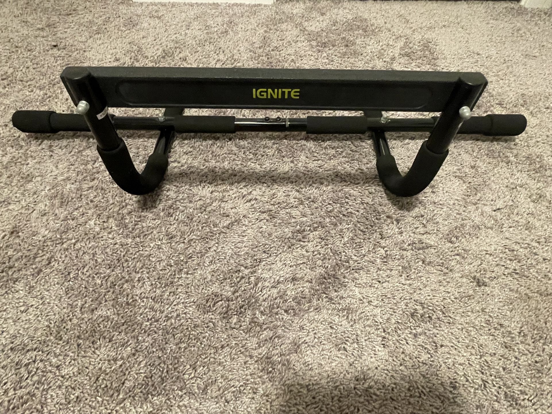 Ignite Pull Up Bar 
